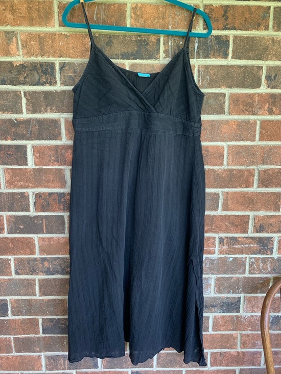 Dotti Dresses & Skirts - Dotti Black V-Neck Spaghetti Strap Maxi Dress